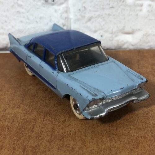 Dinky Toys ~ Plymouth Plaza (Made in England)