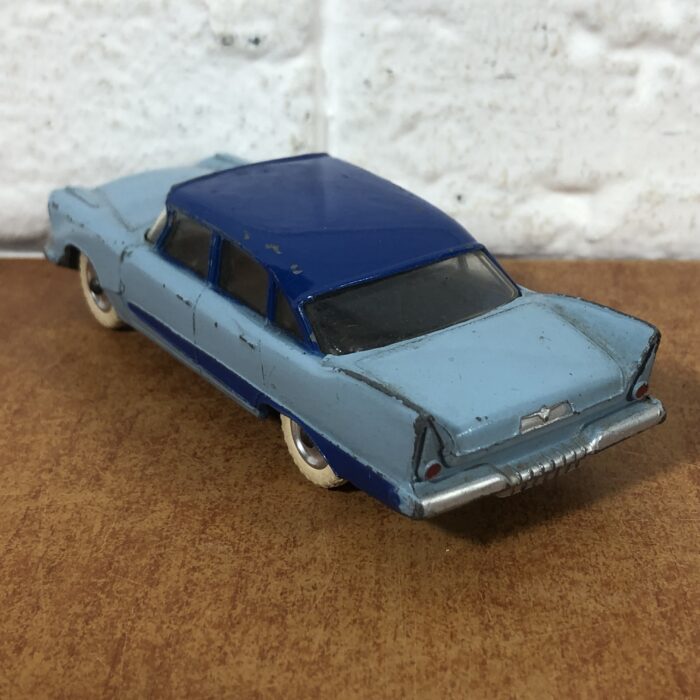 Dinky Toys ~ Plymouth Plaza (Made in England) - Image 4