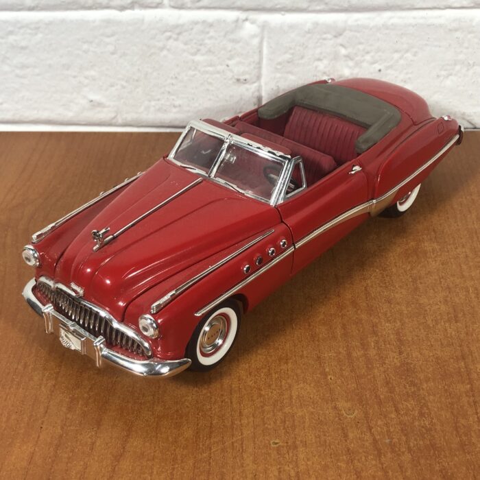1949 Buick (1:18) - Image 4