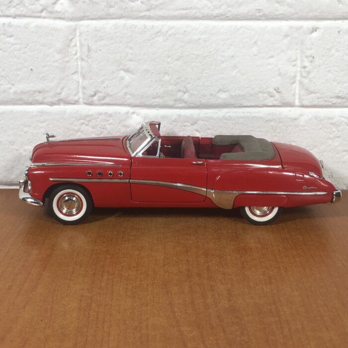 1949 Buick (1:18) - Image 5