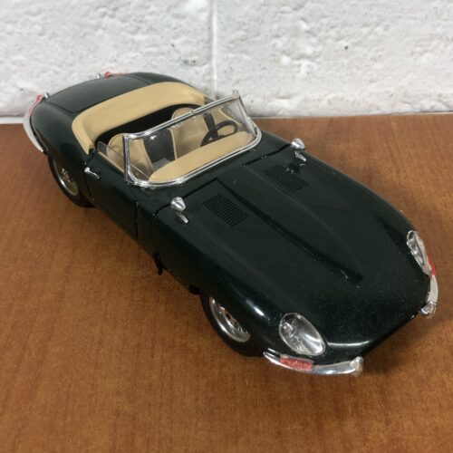 1961 Jaguar "E" (1:18) ~ Made in Italy