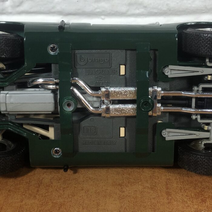 1961 Jaguar "E" (1:18) ~ Made in Italy - Image 8