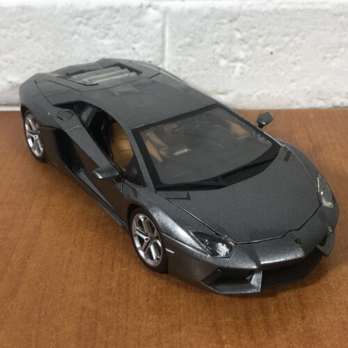 Lamborghini Aventador LP700-4 (1:18)