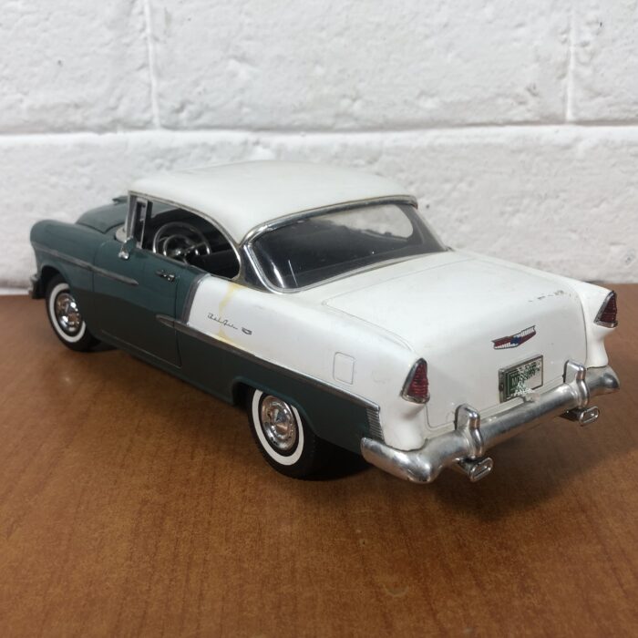 1955 Chevrolet Bel Air (1:18) - Image 6