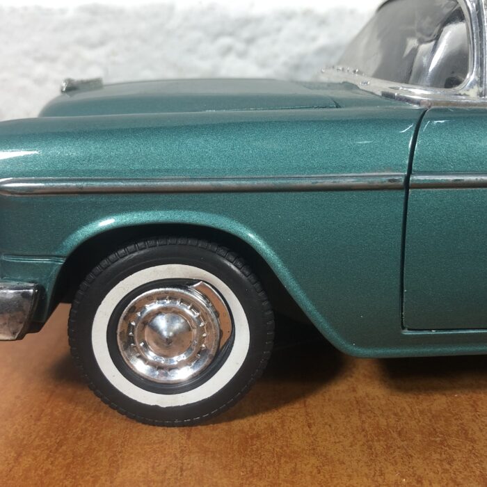 1955 Chevrolet Bel Air (1:18) - Image 5