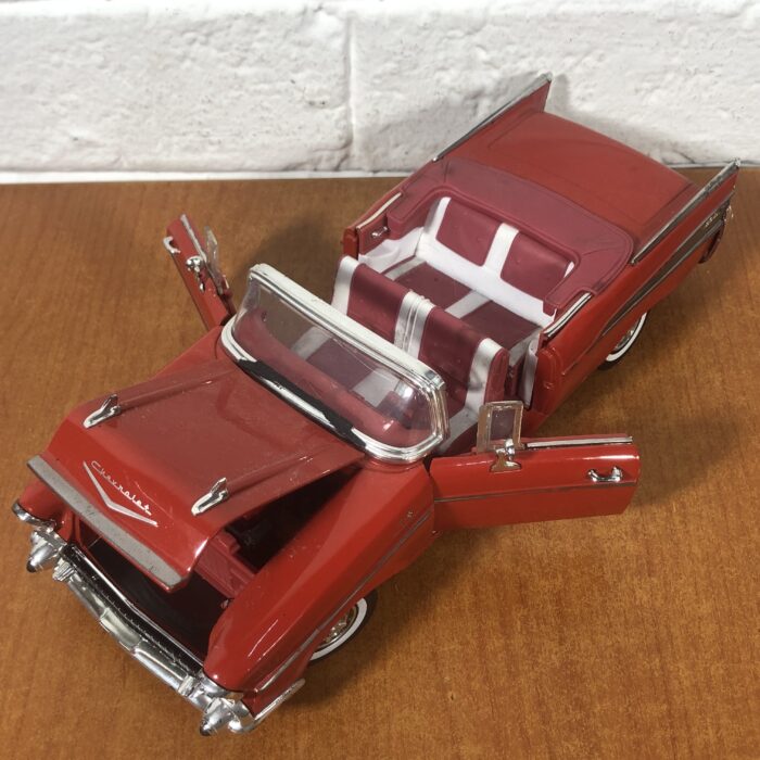1957 Chevy Bel Air (1:18) - Image 2