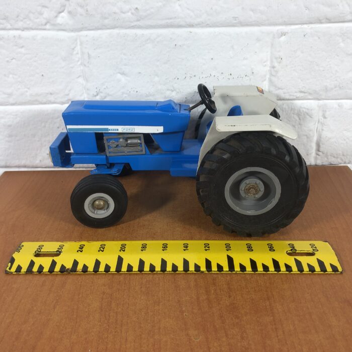 Vintage Metal Ford 6600 Tractor & Trailer Model - Image 7
