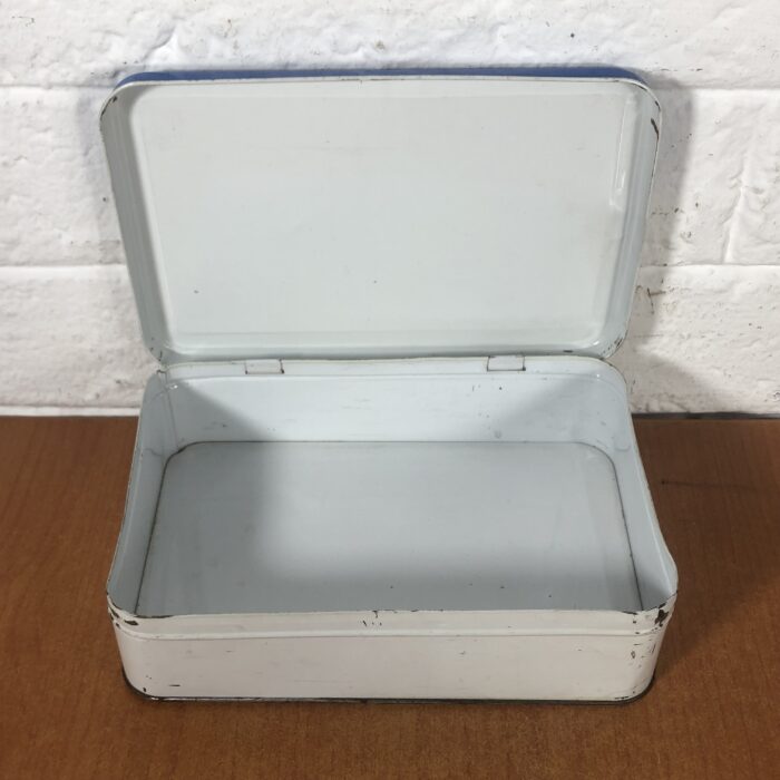 Vintage First Aid Tins - Image 8