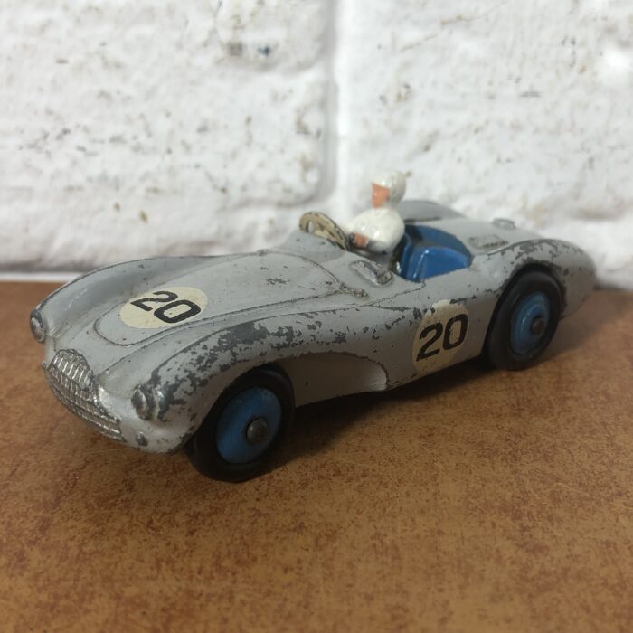 Dinky Toys Aston Martin (Made in England) - Image 2