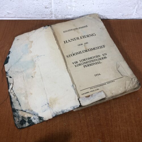Vintage 1956 SAR "Handleiding oor die Stoomlokomotief" Book