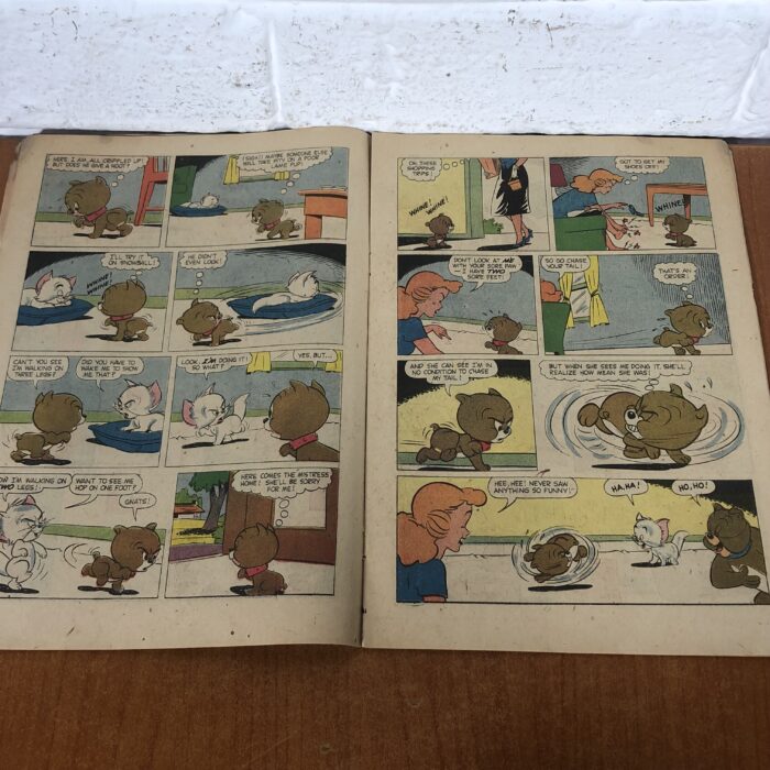 Vintage Donald Duck & Tom and Jerry Comic Books - Image 7