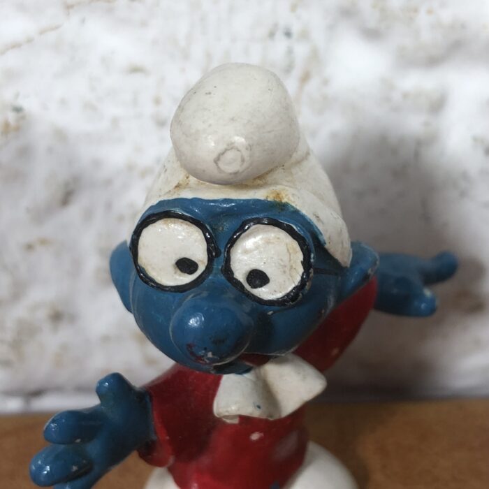 Vintage Judge Smurf & Criminal Smurf Figurines - Image 3