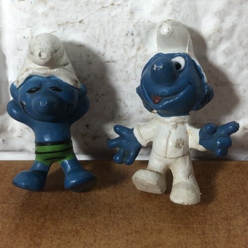 Vintage Sunbather Smurf & Astronaut Smurf Figurines (Made in Hong Kong)