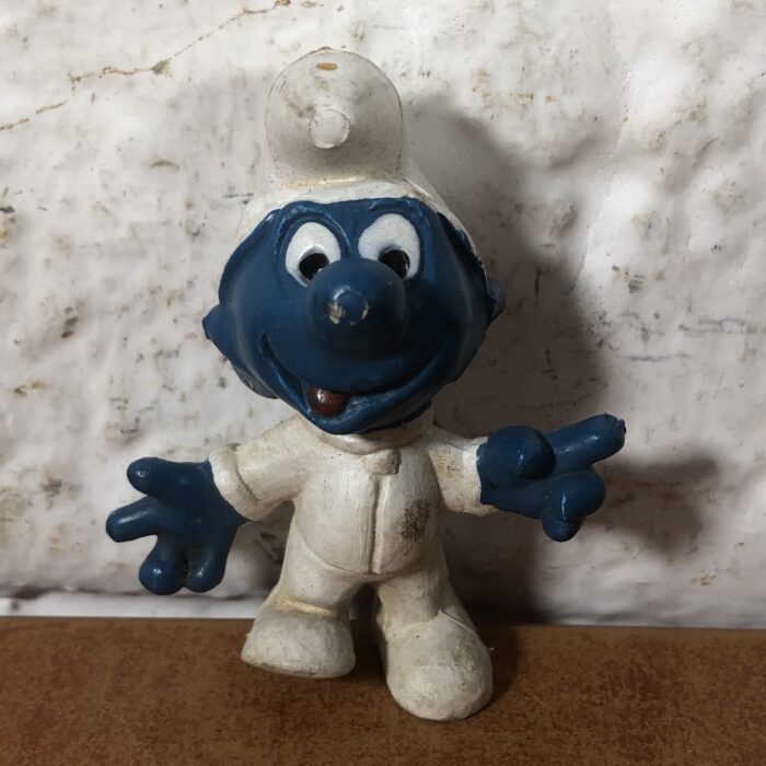 Vintage Sunbather Smurf & Astronaut Smurf Figurines (Made in Hong Kong) - Image 5