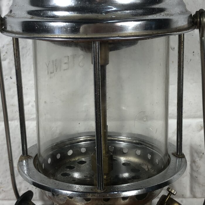 Vintage Stenly Lamp (Made in Hong Kong) - Image 3