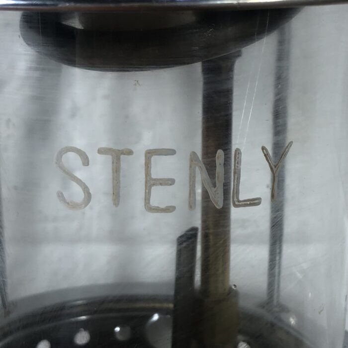 Vintage Stenly Lamp (Made in Hong Kong) - Image 4