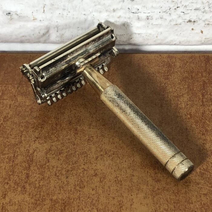 Vintage Men's Grooming Set - Image 3
