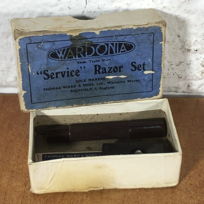 Vintage Men's Grooming Set - Image 8