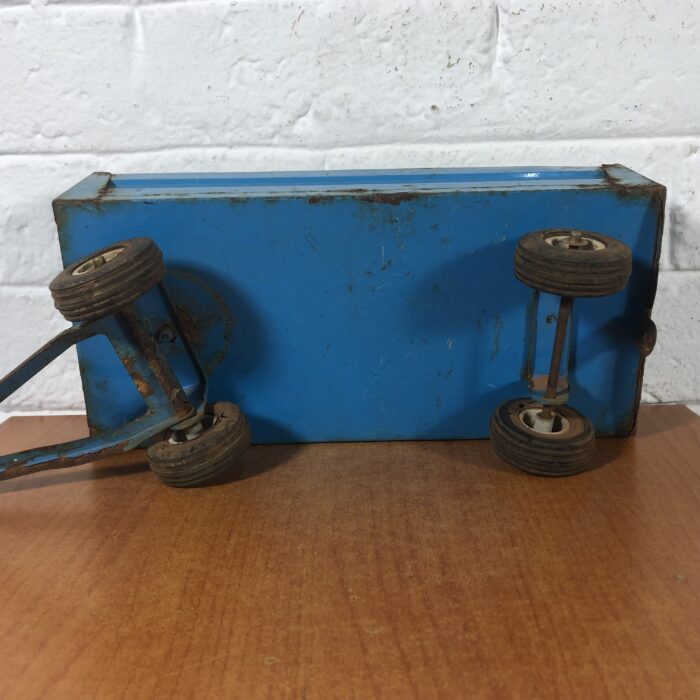 Vintage Metal Trailer Model - Image 7
