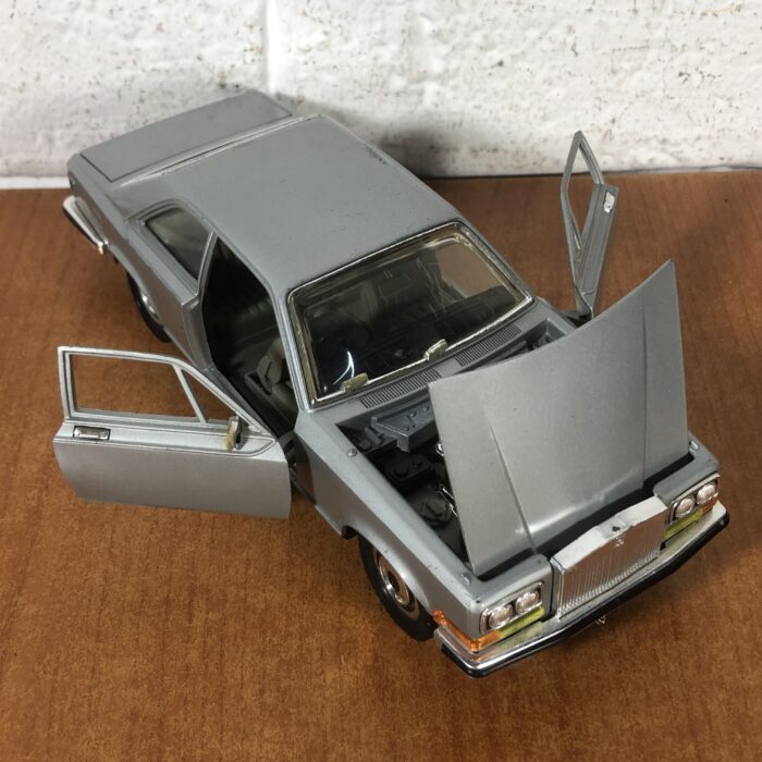 Rolls-Royce Camargue (1:22) ~ Made in Italy - Image 2