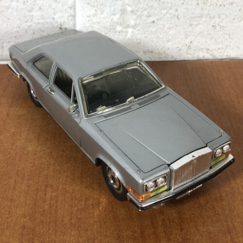 Rolls-Royce Camargue (1:22) ~ Made in Italy