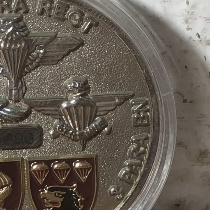 Vintage SA Airborne 44 Parachute Commemorative Coin - Image 4