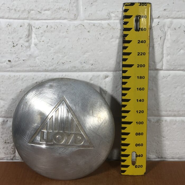 Vintage 1950s Lloyd Wheel Caps - Image 6