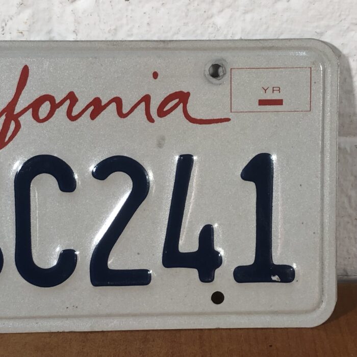 California USA Number Plate - Image 4