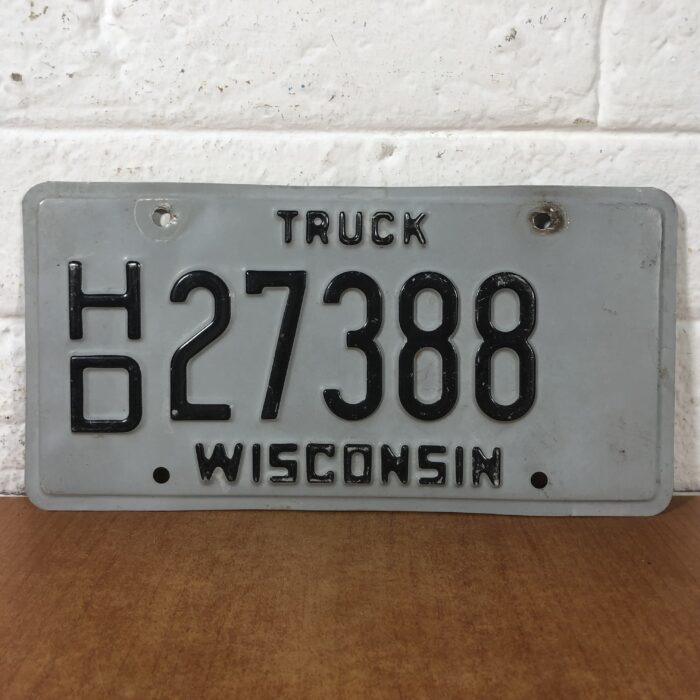 Wisconsin USA Number Plate with Cover - Image 4