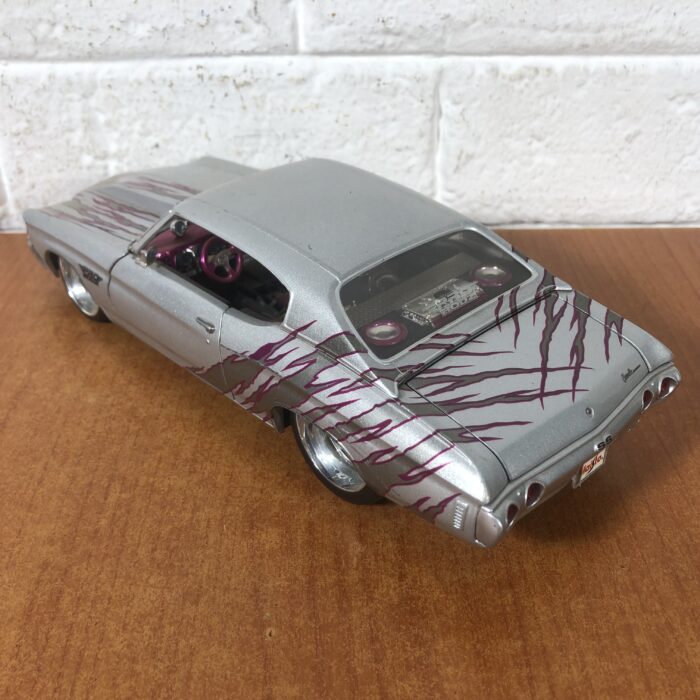 1971 Chevrolet Chevelle (1:18) - Image 7