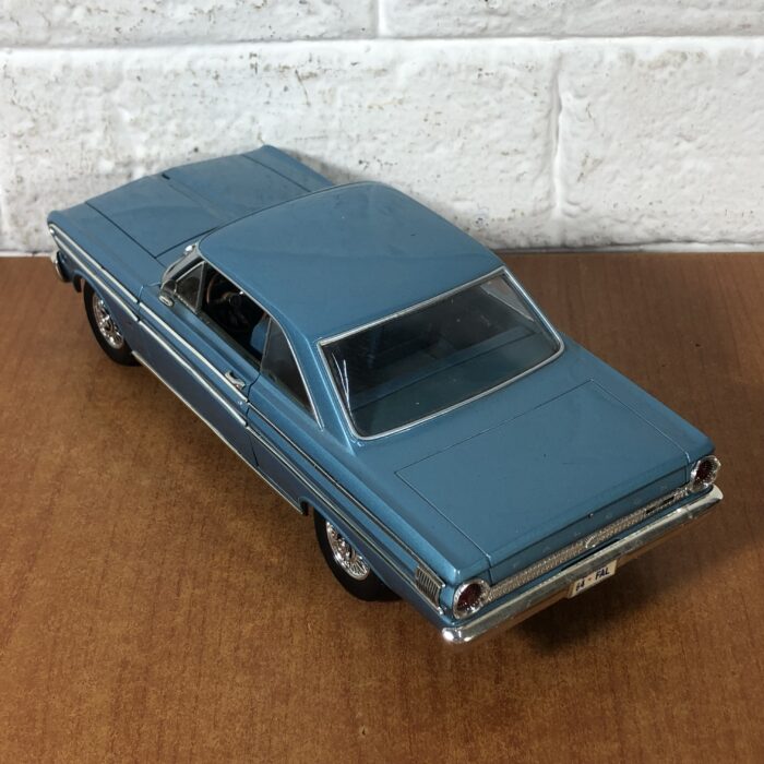1964 Ford Falcon (1:18) - Image 6