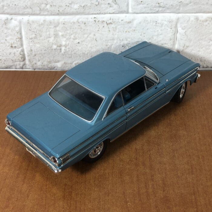 1964 Ford Falcon (1:18) - Image 7