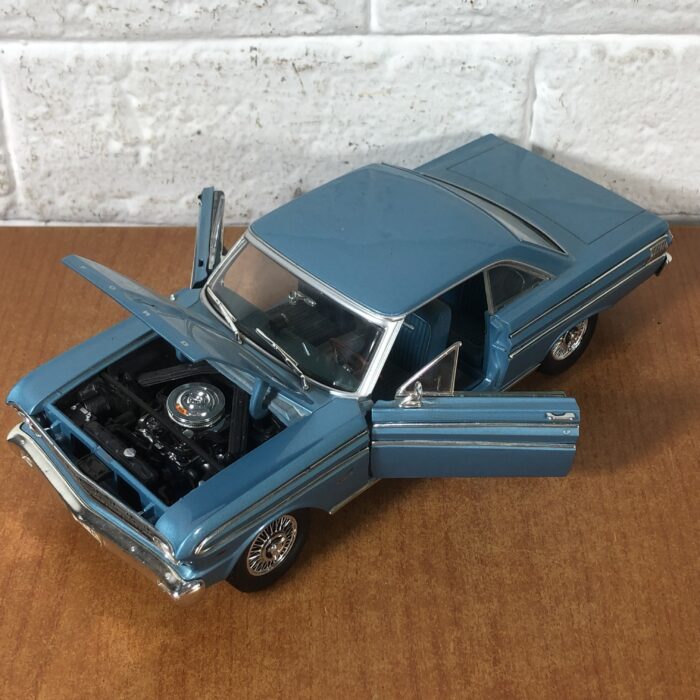 1964 Ford Falcon (1:18) - Image 3