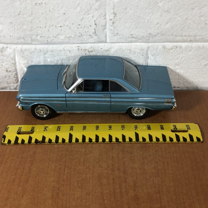 1964 Ford Falcon (1:18) - Image 8