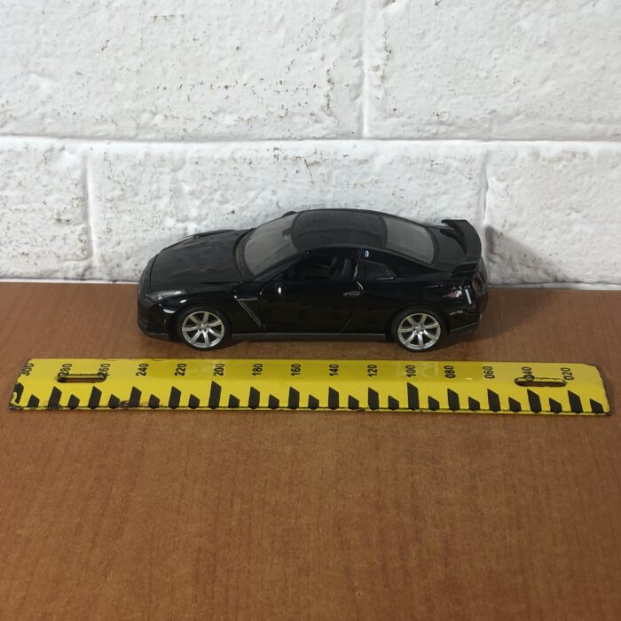 2009 Nissan GTR (1:24) - Image 8