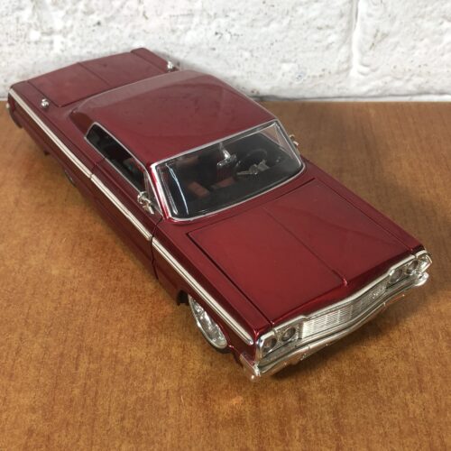 1964 Chevrolet Impala (1:24)