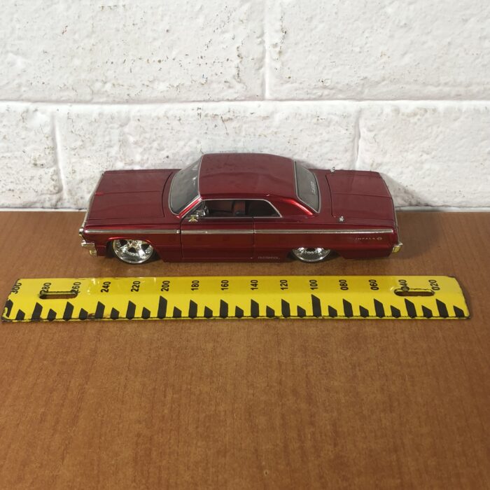 1964 Chevrolet Impala (1:24) - Image 8