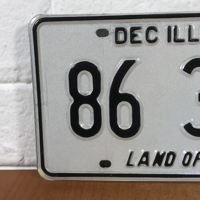 Vintage Illinois USA Number Plate - Image 2