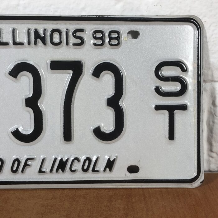 Vintage Illinois USA Number Plate - Image 4