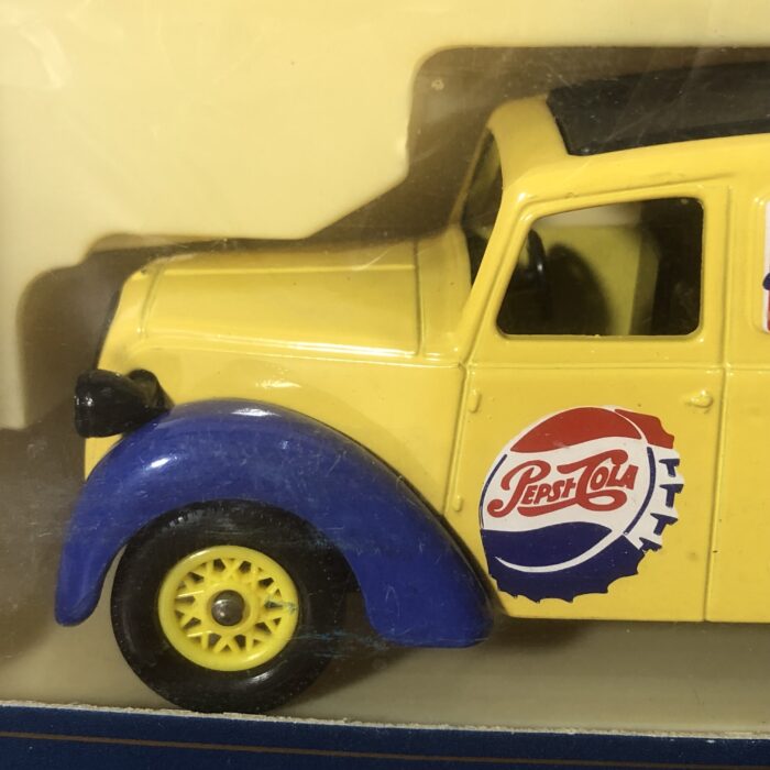 Pepsi-Cola 1950 Morris Z Van (Made in England) - Image 4