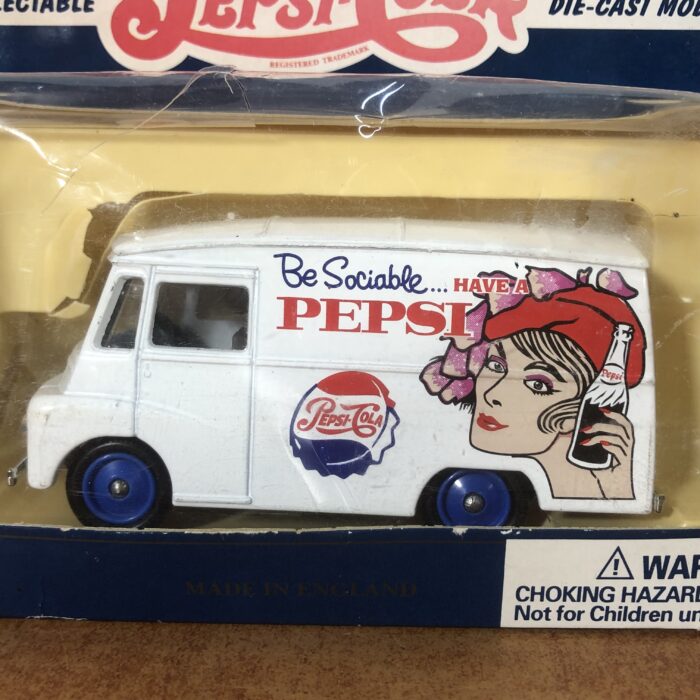Pepsi-Cola 1959 Morris LD 150 Van (Made in England) - Image 3