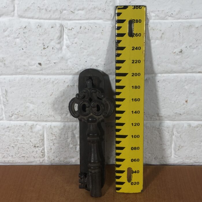 Vintage Cast Iron Door Knocker - Image 8