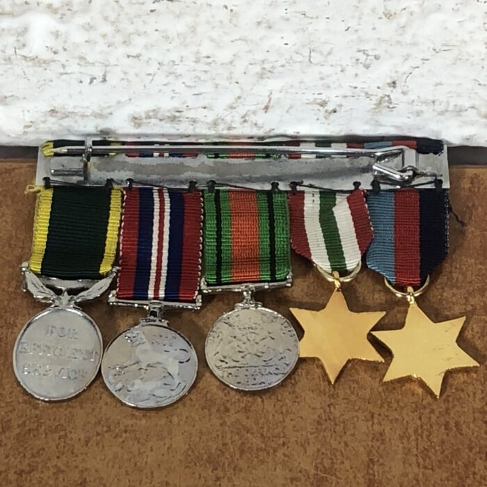 Vintage WW2 Military Medals Set (Miniature) - Image 5