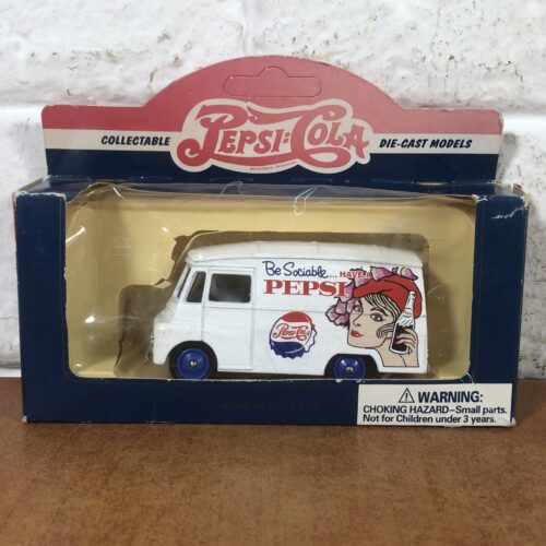 Pepsi-Cola 1959 Morris LD 150 Van (Made in England)