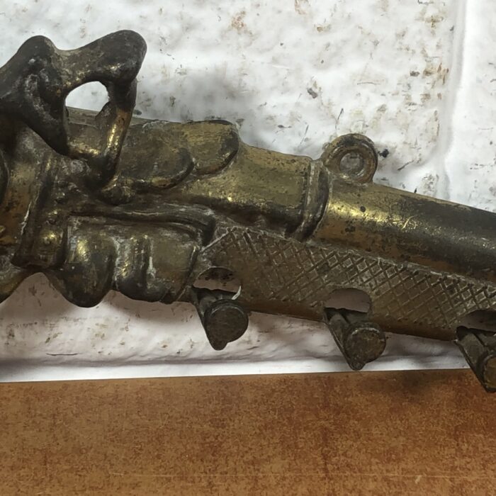 Vintage Brass Flintlock Pistol Themed Key Holder - Image 4