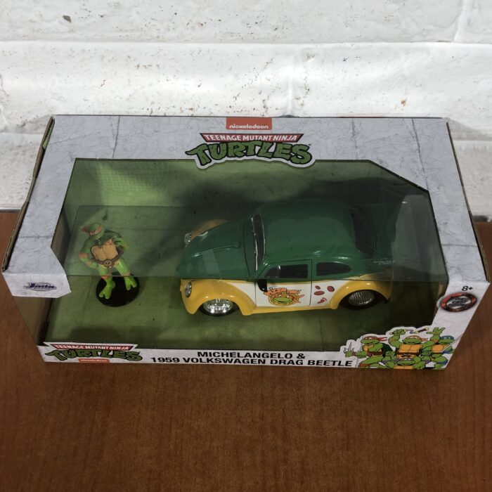 Teenage Mutant Ninja Turtles ~ Michelangelo & 1959 Volkswagen Drag Beetle (1:24) - Image 6