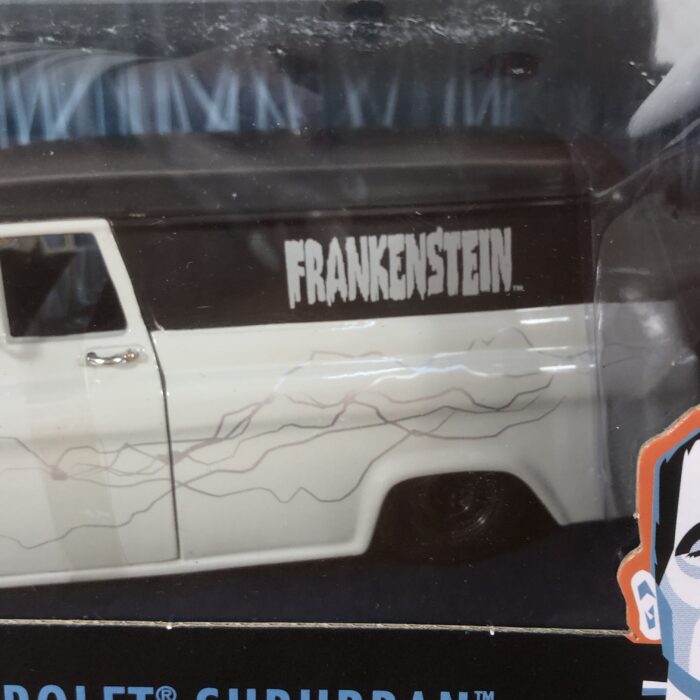 Universal Monsters ~ Frankenstein & 1957 Chevrolet Suburban (1:24) - Image 5