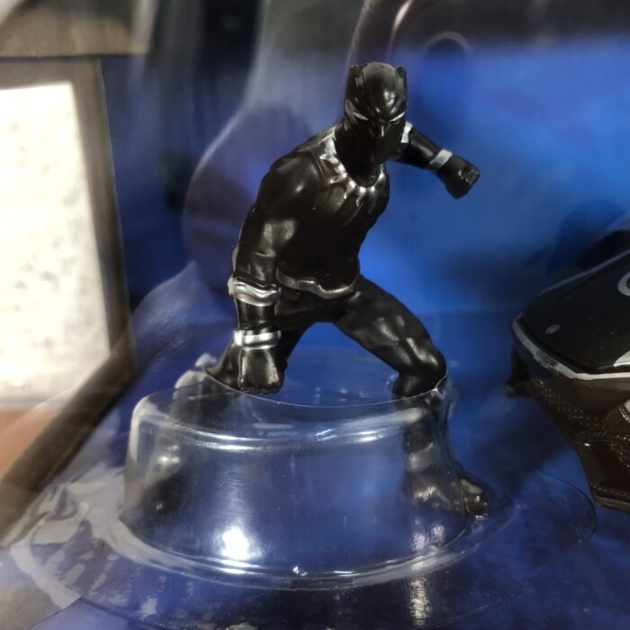 Marvel Avengers ~ Black Panther & Lykan Hypersport (1:24) - Image 2