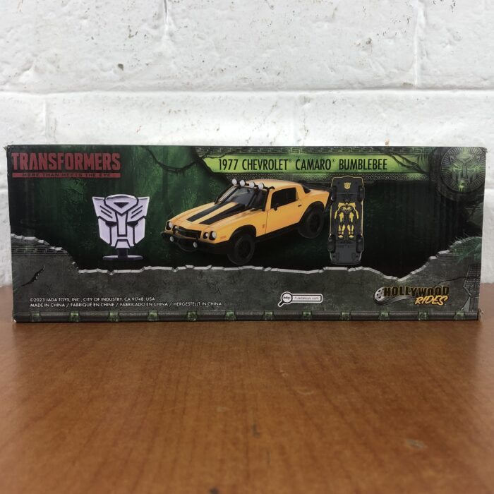 Transformers ~ 1977 Chevrolet Camaro Bumblebee (1:24) - Image 8