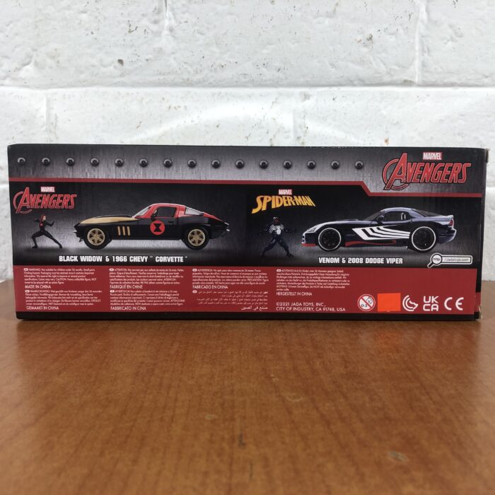 Marvel Avengers ~ Black Widow & 1966 Chevy Corvette (1:24) - Image 12